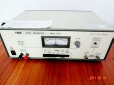 粉1白噪音发生器